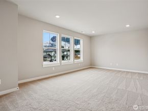 560 SE 11th Place 12, North Bend WA 98045