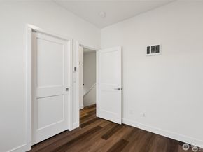 5257 Brooklyn Avenue NE, Seattle WA 98105