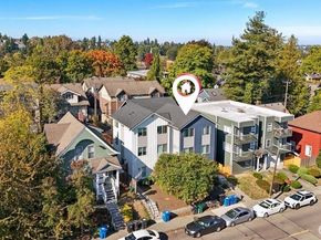 5257 Brooklyn Avenue NE, Seattle WA 98105