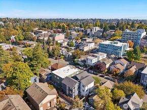 5257 Brooklyn Avenue NE, Seattle WA 98105