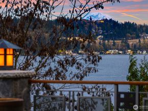4102 100th Avenue SE, Mercer Island WA 98040