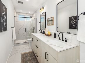 2340 N 64th Street B, Seattle WA 98103