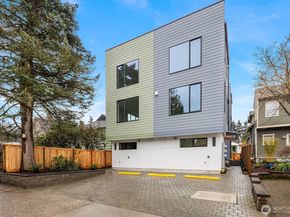 2340 N 64th Street B, Seattle WA 98103