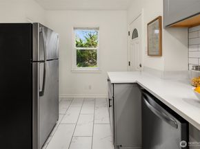 3707 SW Juneau Street, Seattle WA 98126