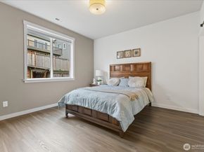 9219 Jacobia Avenue SE, Snoqualmie WA 98065