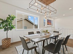 9219 Jacobia Avenue SE, Snoqualmie WA 98065