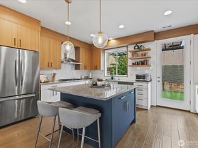 9219 Jacobia Avenue SE, Snoqualmie WA 98065