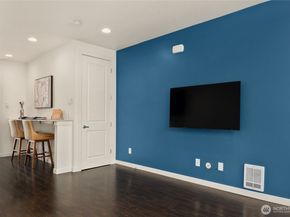 3631 Courtland Place S B, Seattle WA 98144