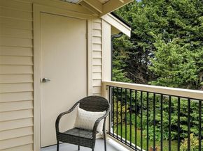 12404 E Gibson Road B304, Everett WA 98204