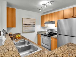 12404 E Gibson Road B304, Everett WA 98204