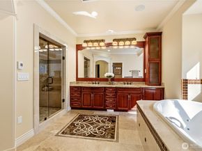 2727 101st Place NE, Bellevue WA 98004