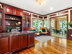2727 101st Place NE, Bellevue WA 98004