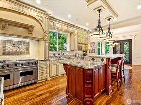 2727 101st Place NE, Bellevue WA 98004