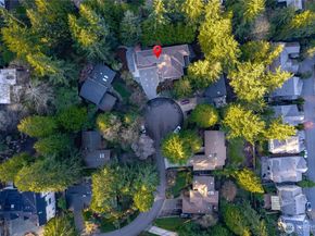 2727 101st Place NE, Bellevue WA 98004