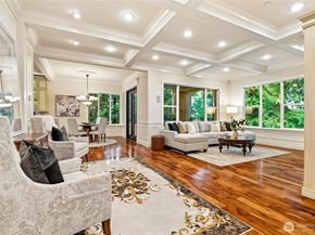 2727 101st Place NE, Bellevue WA 98004