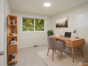 2711 101st Place NE, Bellevue WA 98004