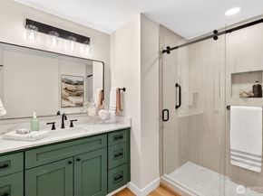 20017 Locust Way, Lynnwood WA 98036