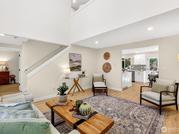 20017 Locust Way, Lynnwood WA 98036