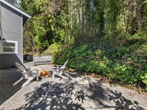 20017 Locust Way, Lynnwood WA 98036
