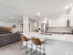 312 4th Avenue 202, Kirkland WA 98033