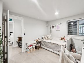 312 4th Avenue 202, Kirkland WA 98033