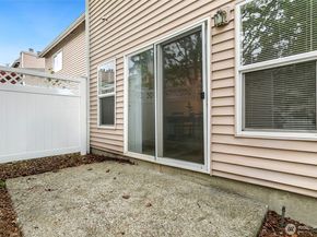 1825 S 330th Street E7, Federal Way WA 98003