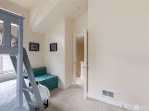 1419 NW 65th Street B, Seattle WA 98117