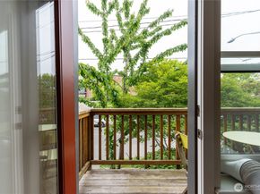 1419 NW 65th Street B, Seattle WA 98117
