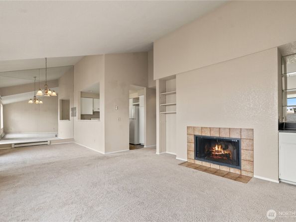 1319 S Puget Drive D35, Renton WA 98055