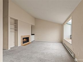1319 S Puget Drive D35, Renton WA 98055