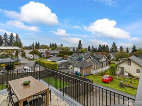 914 6th Street, Mukilteo WA 98275