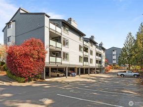 2517 NE 4th Street 523, Renton WA 98056