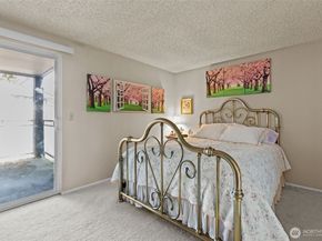 2517 NE 4th Street 523, Renton WA 98056
