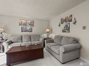 2517 NE 4th Street 523, Renton WA 98056