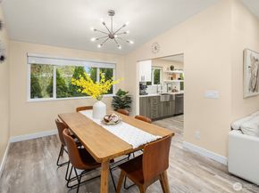 6279 NE 154th Street, Kenmore WA 98028