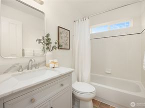 10729 23rd Avenue NE, Seattle WA 98125