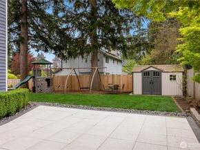 10729 23rd Avenue NE, Seattle WA 98125