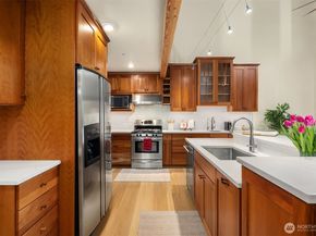12317 176th Avenue SE, Renton WA 98059