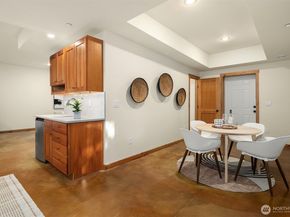 12317 176th Avenue SE, Renton WA 98059