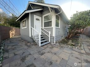9728 23rd Avenue NE A, Seattle WA 98115