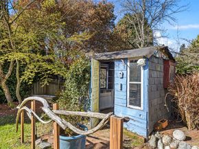 3813 NE 70th Street, Seattle WA 98115