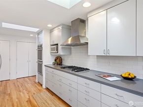 3813 NE 70th Street, Seattle WA 98115