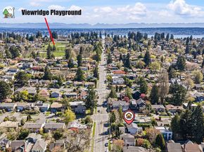 3813 NE 70th Street, Seattle WA 98115