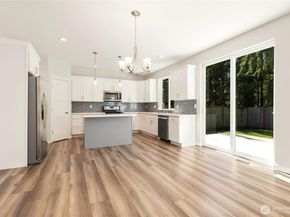1120 131st Street SE B, Everett WA 98208
