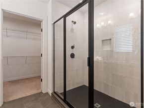 15538 NE 15th Place 301, Bellevue WA 98007