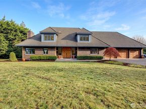 4911 Harbor Lane, Everett WA 98203