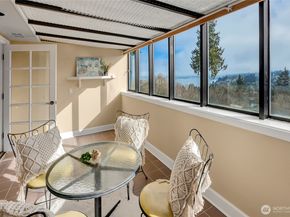 4911 Harbor Lane, Everett WA 98203