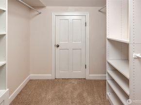 4911 Harbor Lane, Everett WA 98203