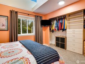 10319 Midvale Avenue N A, Seattle WA 98133