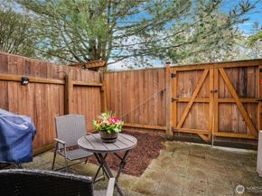 10319 Midvale Avenue N A, Seattle WA 98133